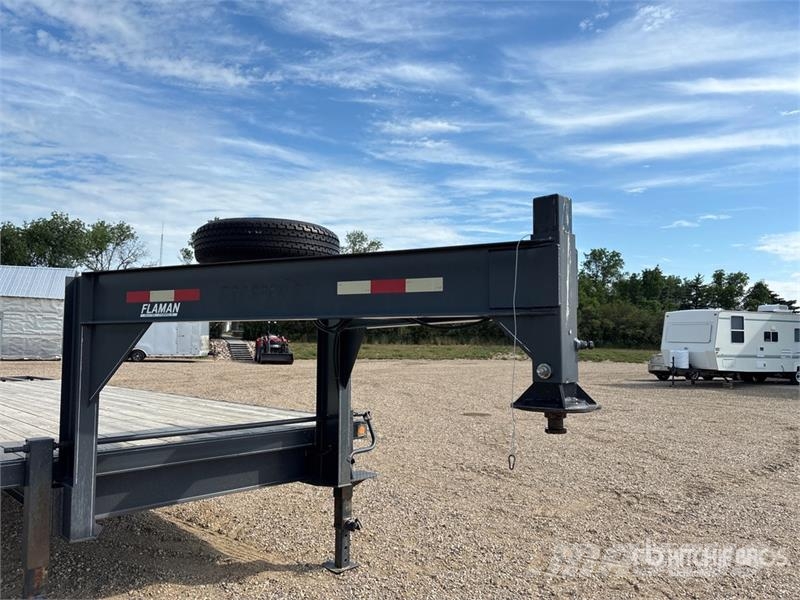 Trailtech 30 ft Tri/A Gooseneck Flatbed Trailer Flatbed/Dropside trailers