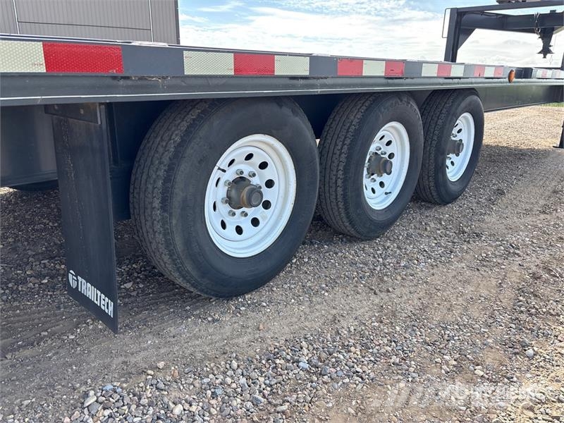 Trailtech 30 ft Tri/A Gooseneck Flatbed Trailer Flatbed/Dropside trailers
