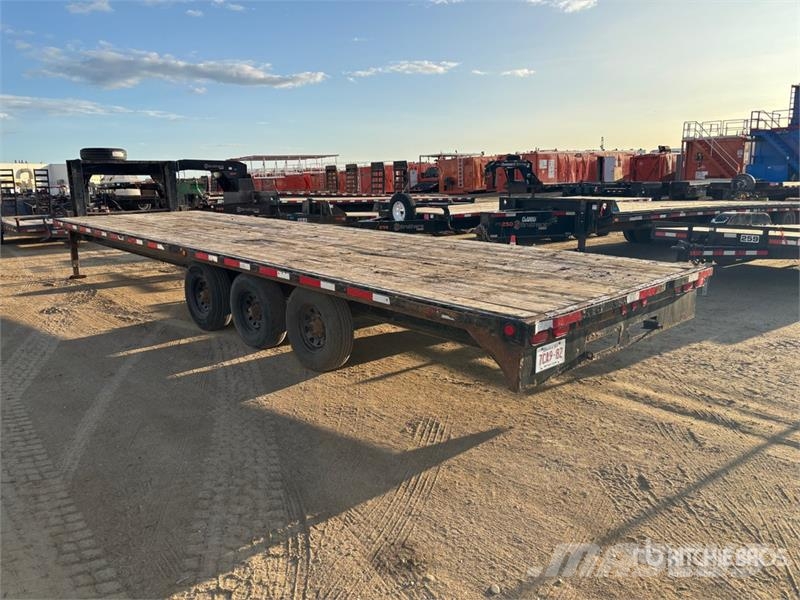 Trailtech 30 ft Tri/A Gooseneck Flatbed Trailer Rimorchi con sponde ribaltabili