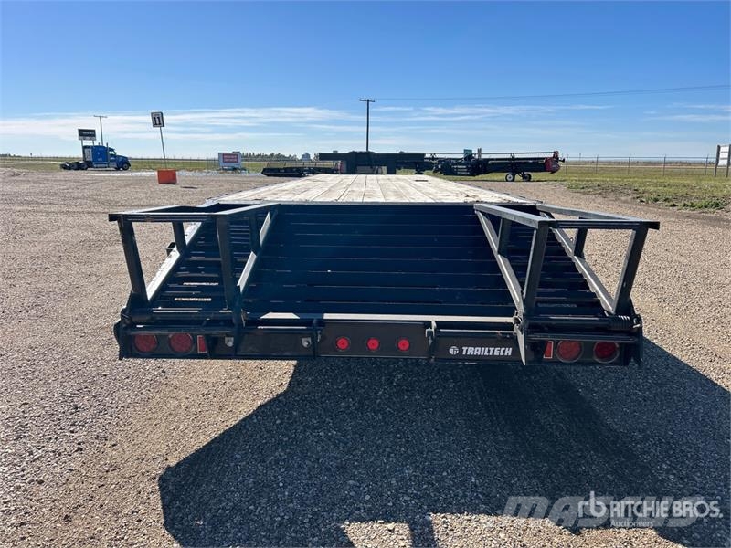 Trailtech 45 ft T/A Equipment Trailer Autotreilerid