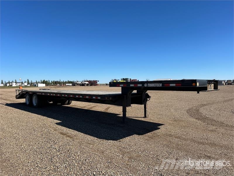 Trailtech 45 ft T/A Equipment Trailer Autotreilerid