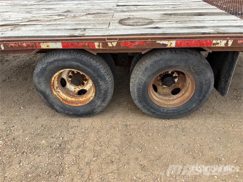 Trailtech TD210 31 ft T/A Equipment Trailer Járműszállító pótkocsik