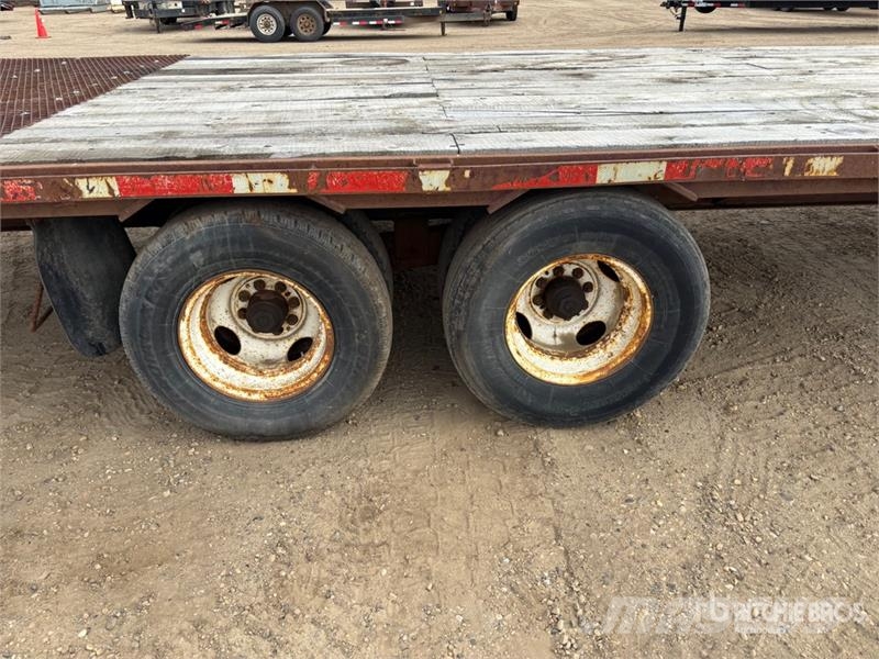 Trailtech TD210 31 ft T/A Equipment Trailer Járműszállító pótkocsik