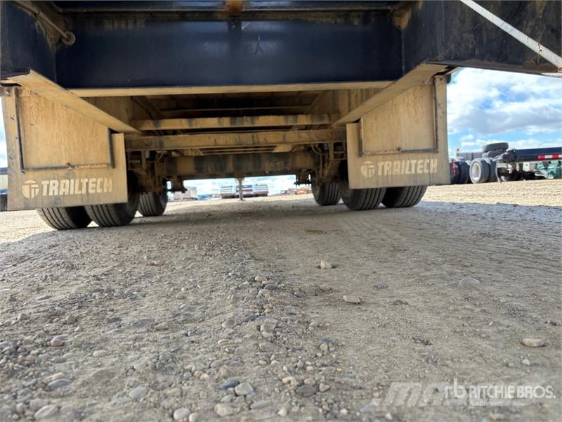Trailtech TD210PHBTECH 31 ft T/A Equipment Trailer Rimorchio per il trasporto di veicoli