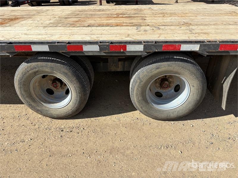 Trailtech TD210PHBTECH 31 ft T/A Equipment Trailer Rimorchio per il trasporto di veicoli