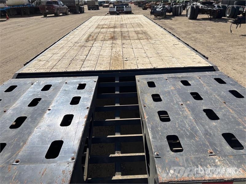 Trailtech TD210PHBTECH 31 ft T/A Equipment Trailer Rimorchio per il trasporto di veicoli