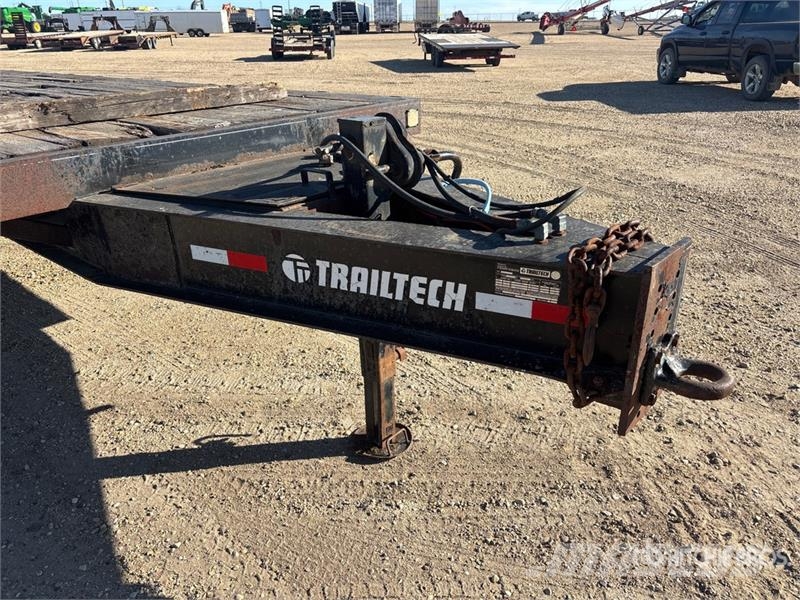 Trailtech TD220 31 ft T/A Flatbed Trailer Lavaperävaunut