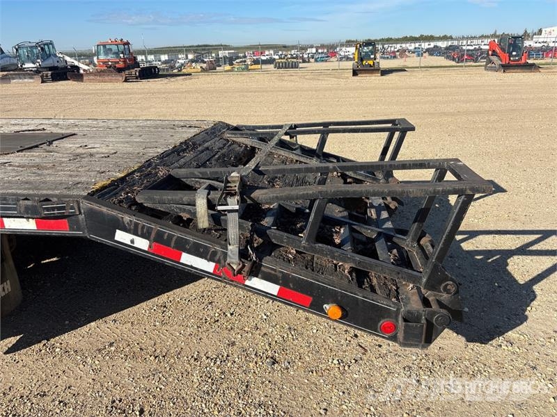 Trailtech TD220 31 ft T/A Flatbed Trailer Lavaperävaunut