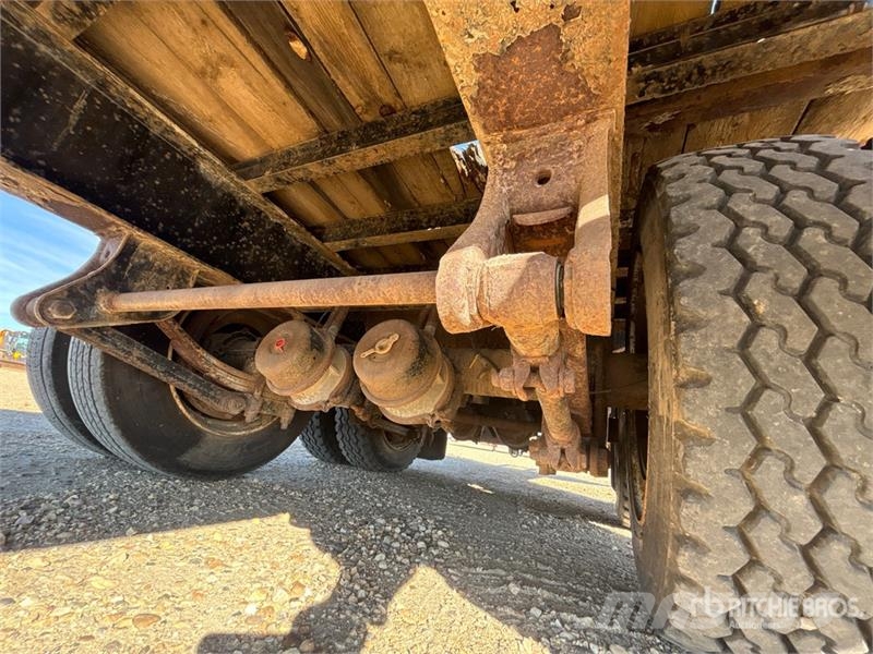 Trailtech TD220 31 ft T/A Flatbed Trailer Lavaperävaunut
