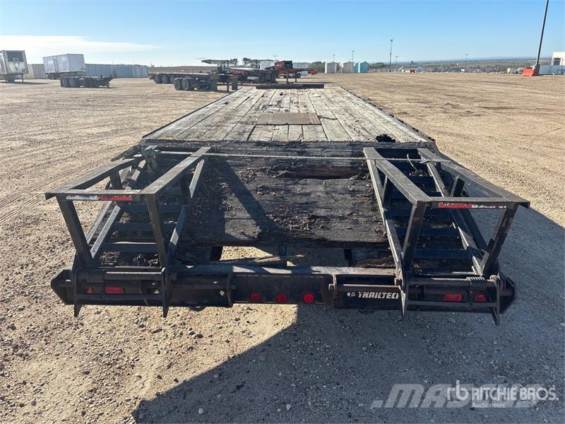 Trailtech TD220 31 ft T/A Flatbed Trailer Lavaperävaunut