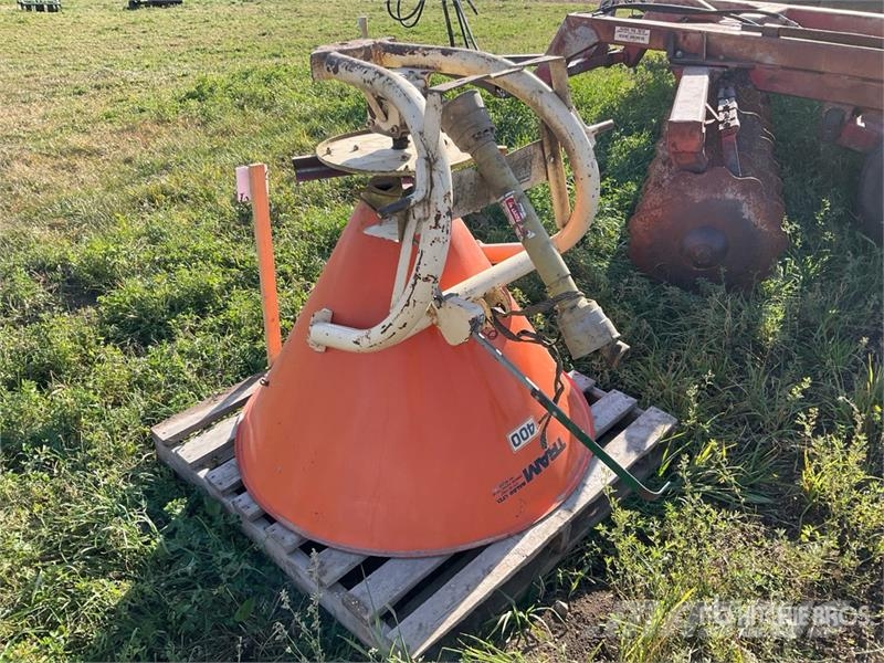 Tram 400 3-Point Hitch Spin Spreader Seeder Drills