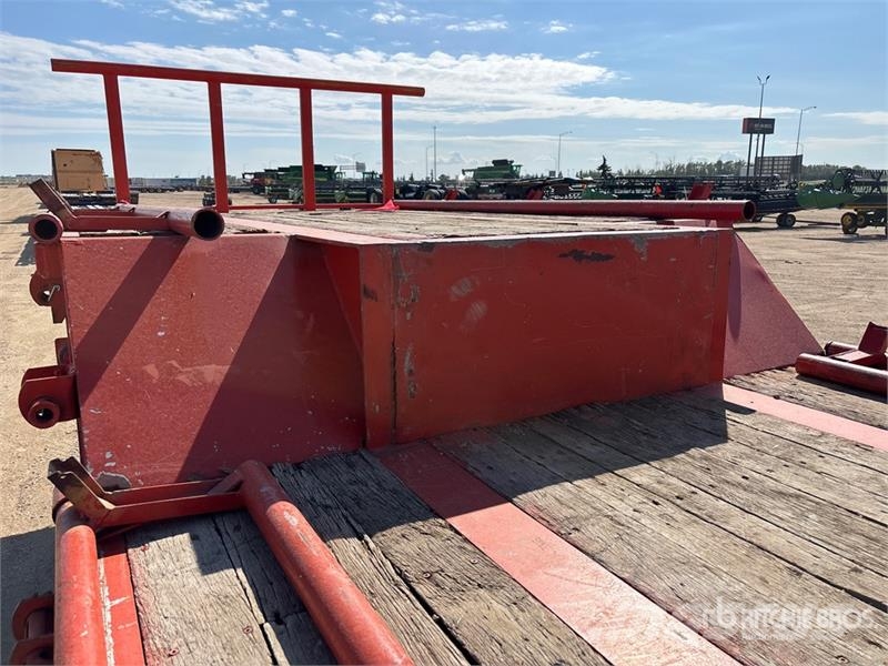 Transcraft 53 ft Tri/A Step Deck Trailer لوادر منخفضة