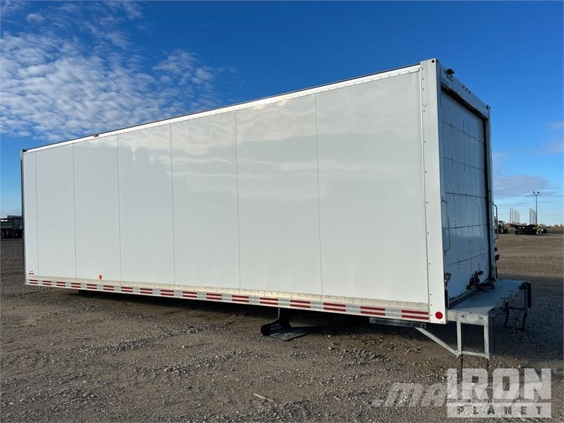  Transit 26 ft Van Body معدات النقل - غير ذلك