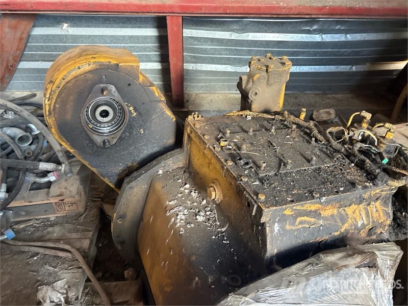 Transmission & Differential - Fits Cat 621/627 Scr Ďalšie komponenty