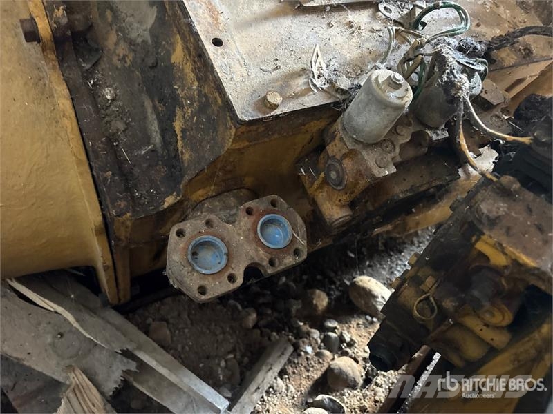  Transmission - Fits Cat 621/627 Ďalšie komponenty