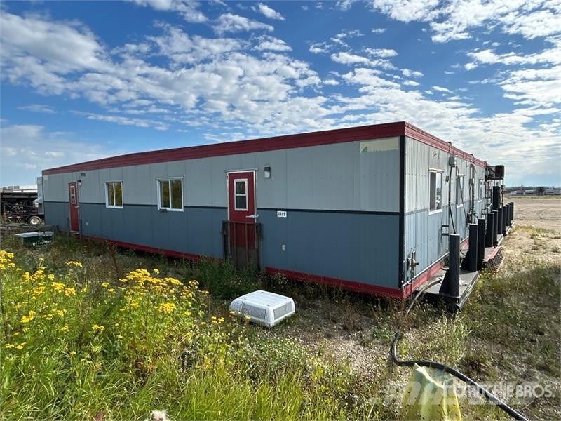 Travco 5 Unit 60 ft x 12 ft 12 Person Skid-Mounted Bivalni kontejnerji