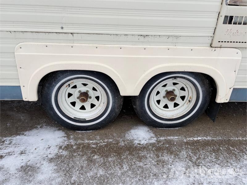  Travelaire 2350 23 ft T/A Travel Trailer 其他拖车