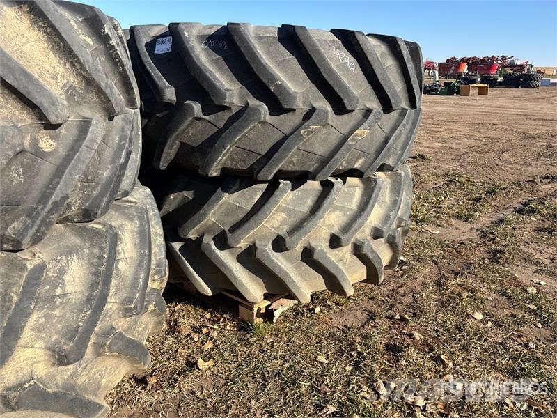 Trelleborg TM800 710/70R38 Tires Gume, točkovi i felne