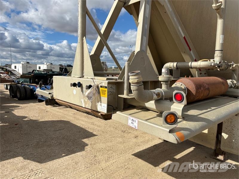 Tremcar 1200 cft Tri/A Pneumatic Bulk Trailer Andre hengere