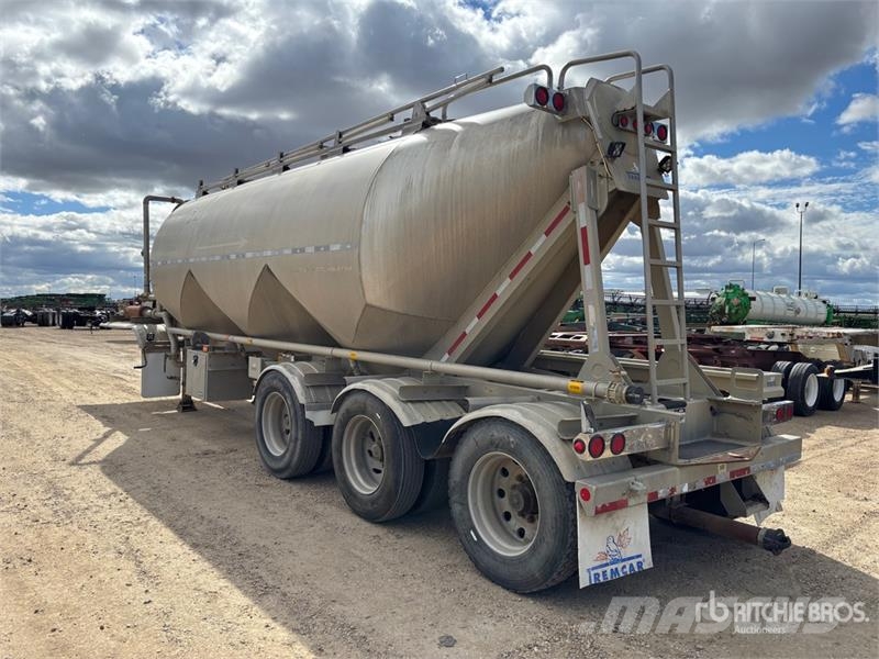 Tremcar 1200 cft Tri/A Pneumatic Bulk Trailer Andre hengere