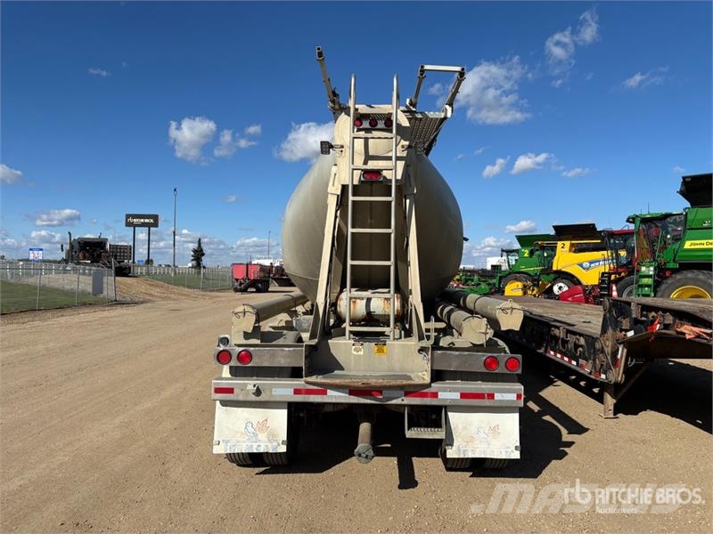Tremcar 1200 cft Tri/A Pneumatic Bulk Trailer 其他拖车