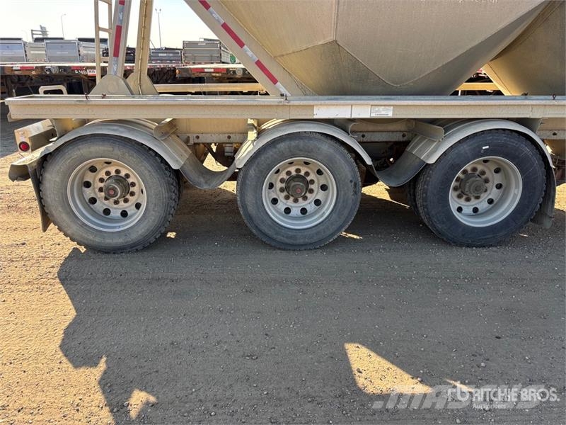Tremcar 1200 cft Tri/A Pneumatic Bulk Trailer Andre anhængere