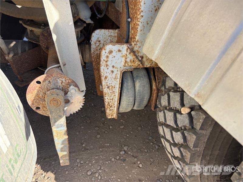 Tremcar 1200 cft Tri/A Pneumatic Bulk Trailer Andre anhængere