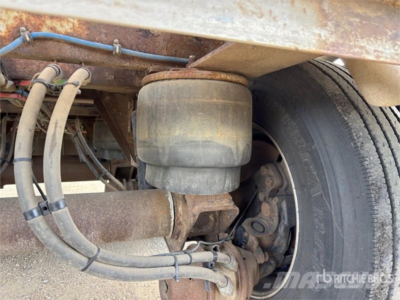 Tremcar 32000 L Super B-Train Lead Tanker Trailer Remorque citerne