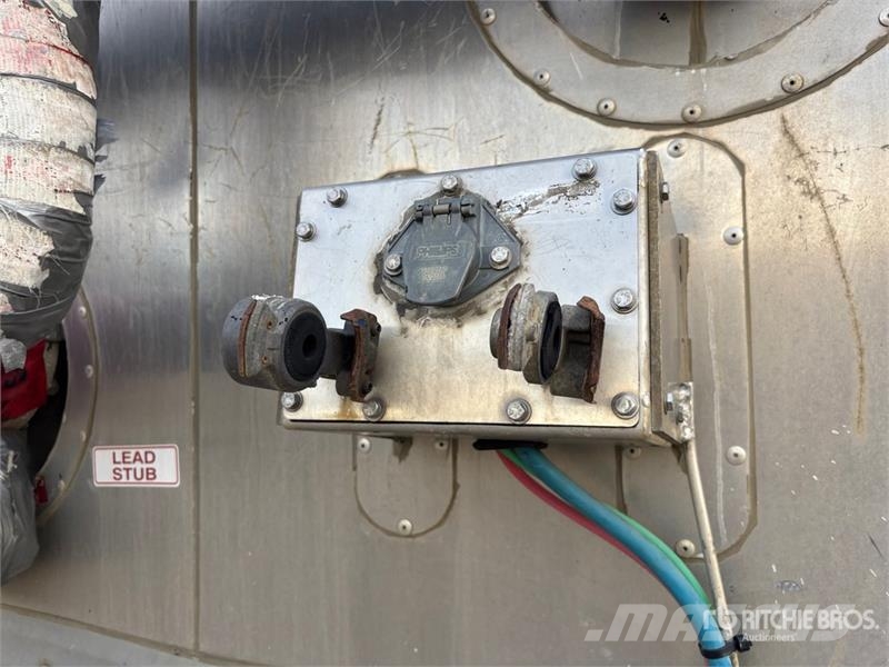 Tremcar 32700 L Super B-Train Lead Tanker Trailer Prikolice cisterne