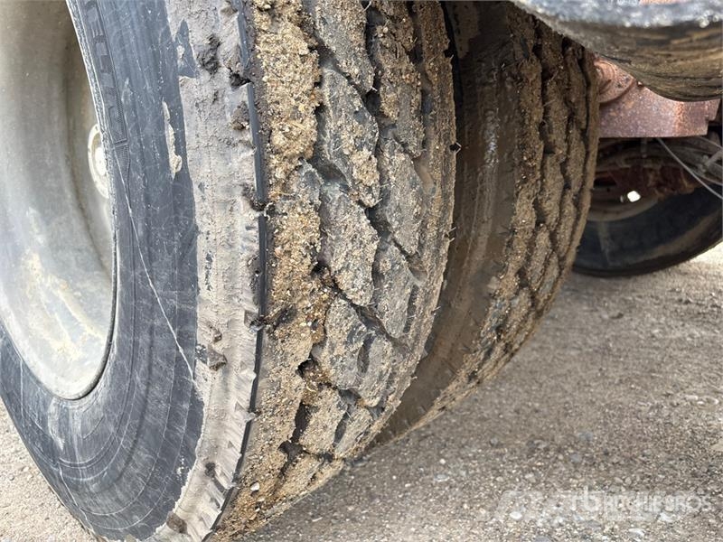 Tremcar 38000 L Tri/A Tanker Trailer مقطورات ذات صهاريج