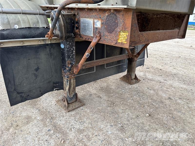 Tremcar 38000 L Tri/A Tanker Trailer مقطورات ذات صهاريج