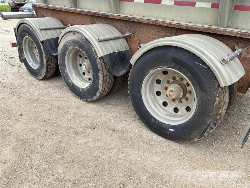Tremcar 38000 L Tri/A Tanker Trailer مقطورات ذات صهاريج