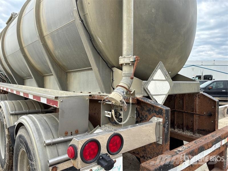 Tremcar 38000 L Tri/A Tanker Trailer مقطورات ذات صهاريج
