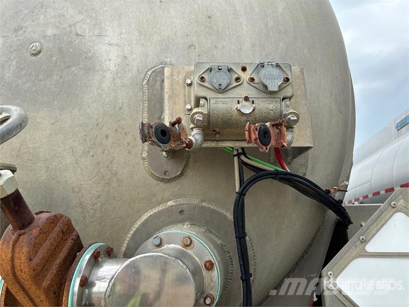 Tremcar 38000 L Tri/A Tanker Trailer مقطورات ذات صهاريج