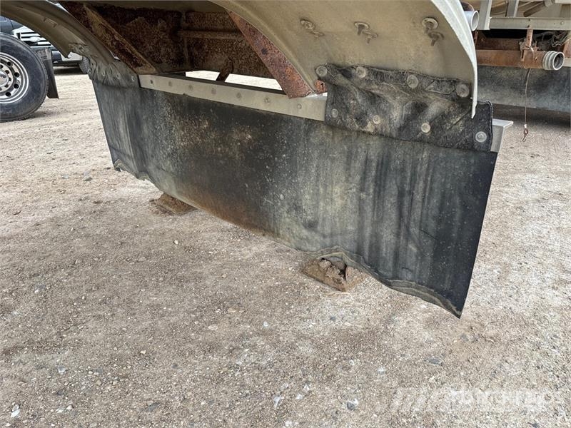 Tremcar 38000 L Tri/A Tanker Trailer مقطورات ذات صهاريج