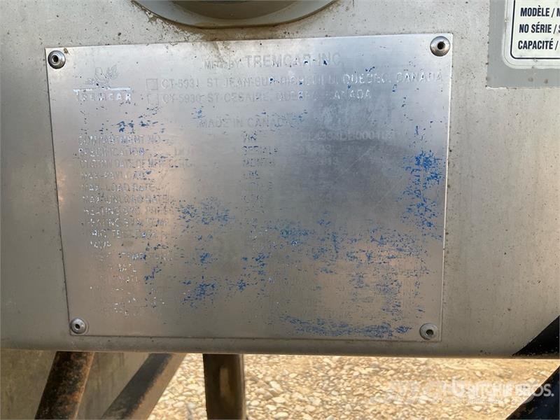 Tremcar 38675 L Tri/A Tanker Trailer مقطورات ذات صهاريج