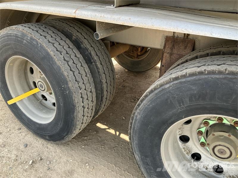 Tremcar 38675 L Tri/A Tanker Trailer مقطورات ذات صهاريج