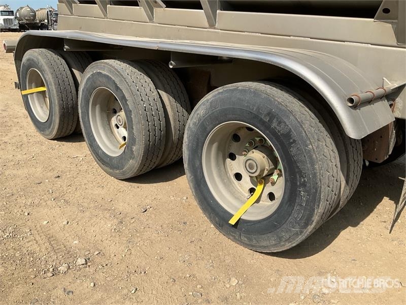 Tremcar 38675 L Tri/A Tanker Trailer مقطورات ذات صهاريج