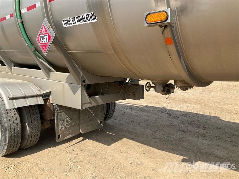 Tremcar 38675 L Tri/A Tanker Trailer مقطورات ذات صهاريج