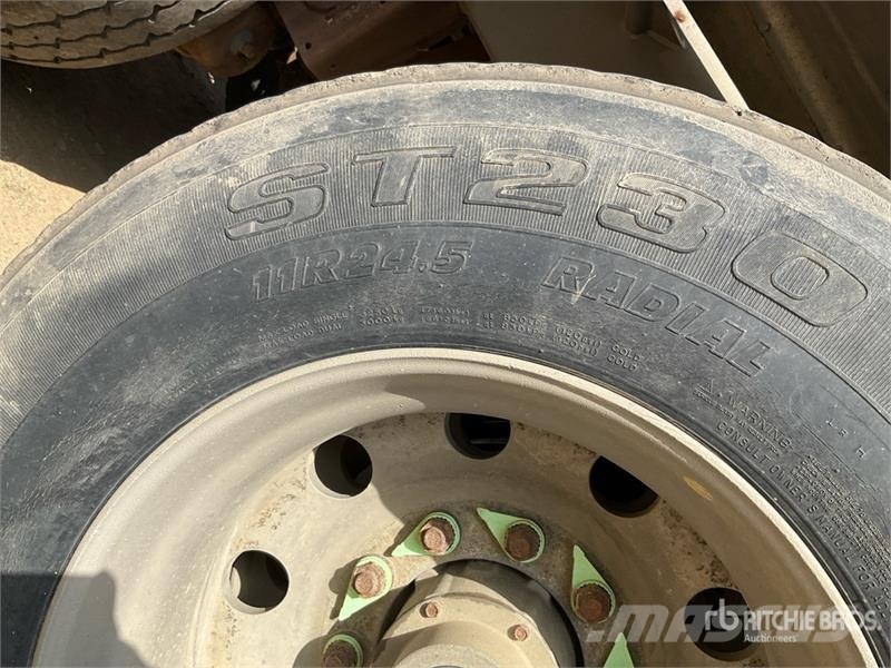 Tremcar 38675 L Tri/A Tanker Trailer مقطورات ذات صهاريج