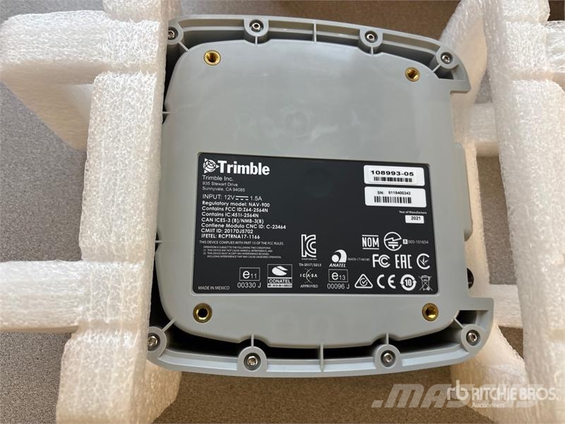 Trimble Auto Steer System (Unused) ملحقات أخرى للجرارات