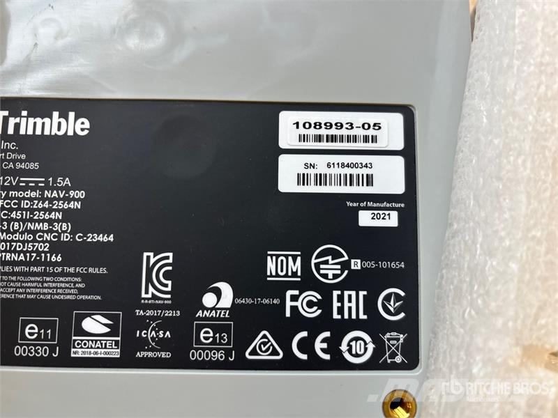 Trimble Auto Steer System (Unused) ملحقات أخرى للجرارات