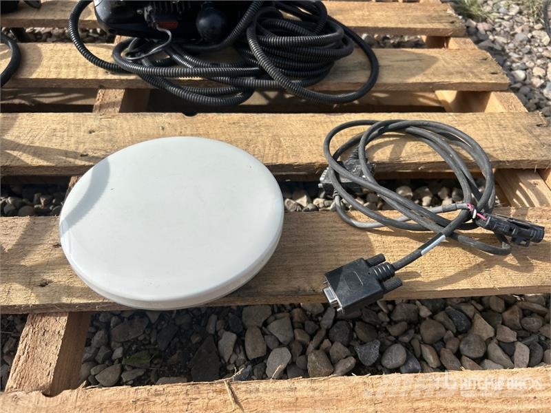 Trimble EZ-Guide 250 Guidance Display ماكينات زراعية - غير ذلك