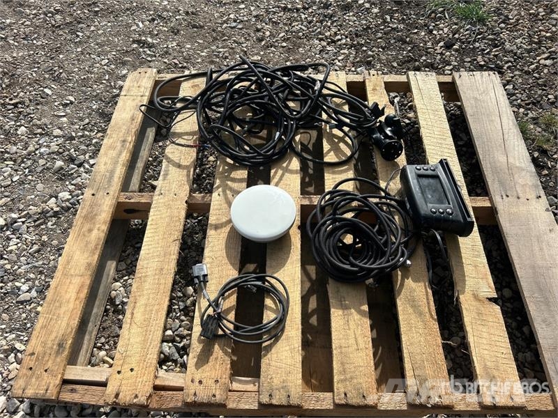 Trimble EZ-Guide 250 Guidance Display ماكينات زراعية - غير ذلك