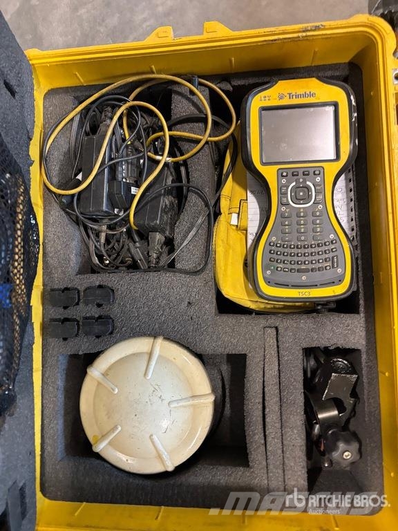 Trimble of (2) Trimble TSC3 Grade Control Display Diger parçalar