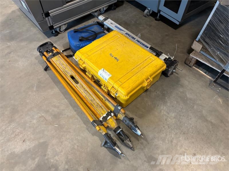 Trimble of (2) Trimble TSC3 Grade Control Display Diger parçalar