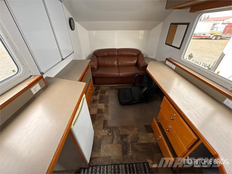 Triple E 21 ft x 8 ft Portable T/A Mobile Office Otros