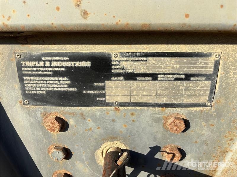 Triple E Industries 44 ft Tri/A Grain Trailer Прицепы перегрузчики зерна