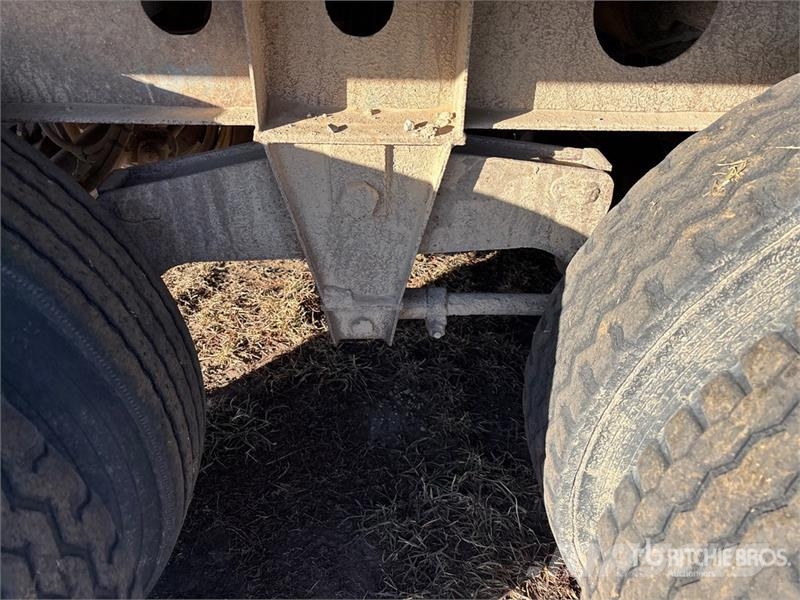 Triple E Industries 44 ft Tri/A Grain Trailer Прицепы перегрузчики зерна