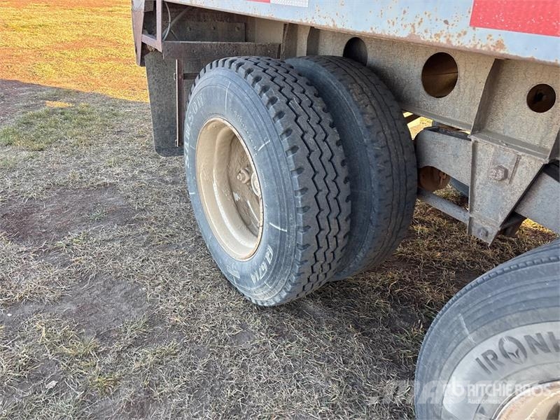 Triple E Industries 44 ft Tri/A Grain Trailer Прицепы перегрузчики зерна